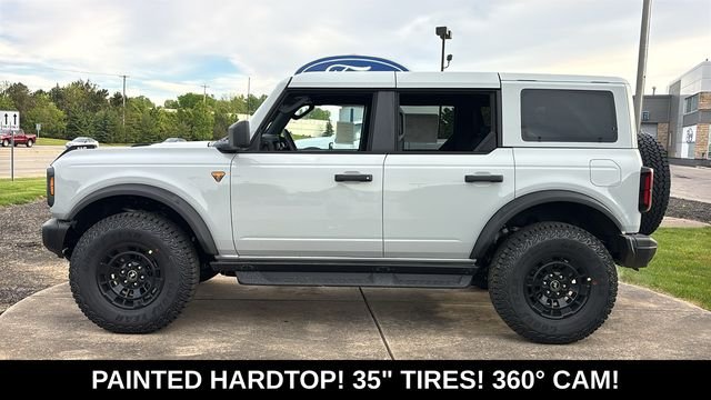 New 2026 Avalanche Gray Ford Badlands image 4