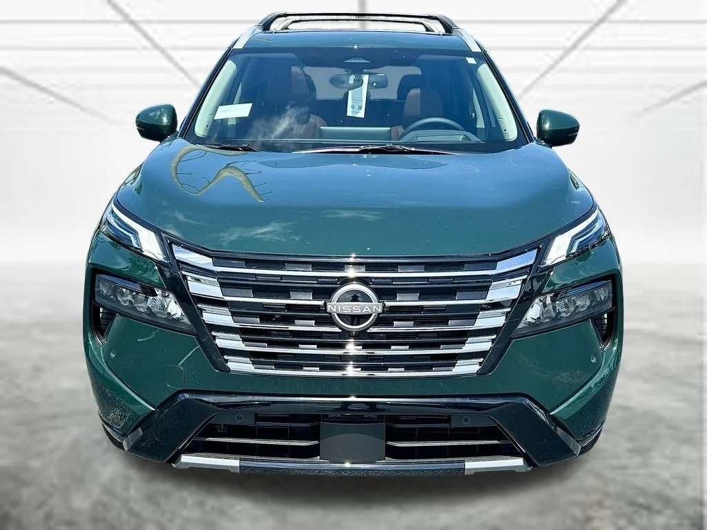 New 2026 Black Nissan Platinum image 2