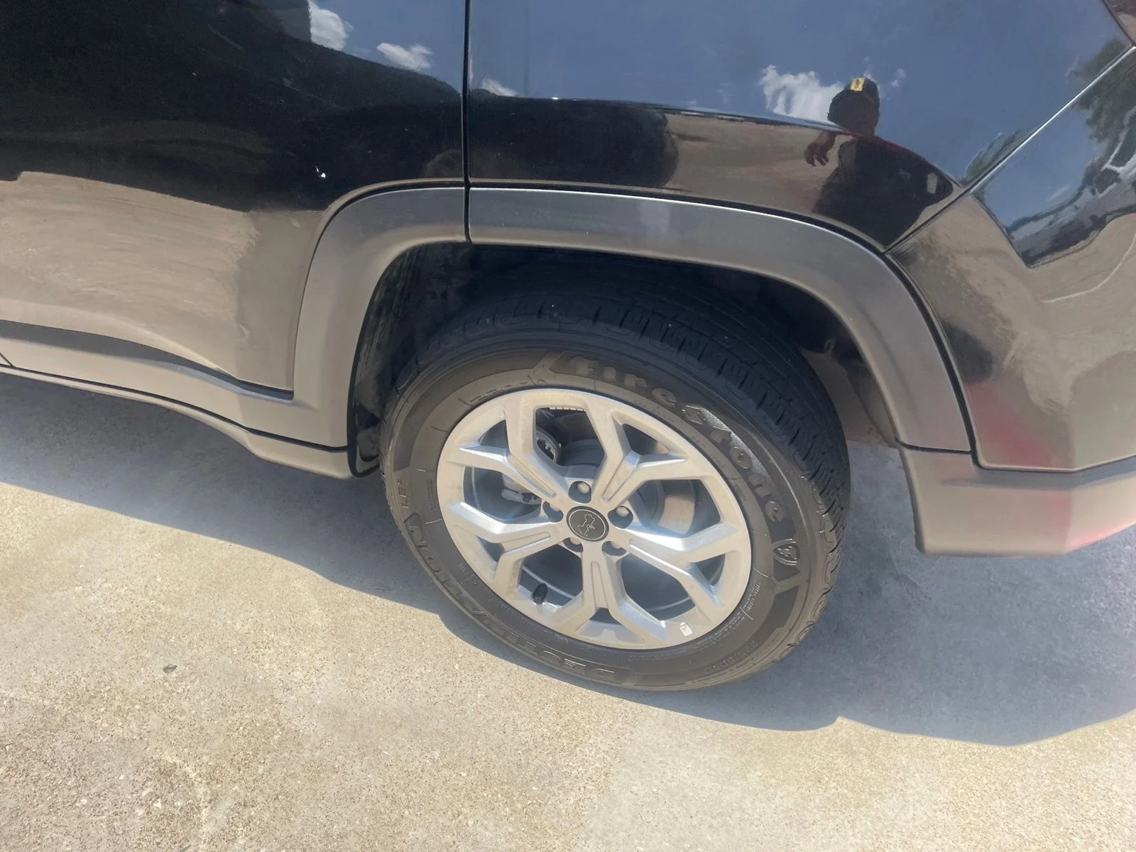 Used 2025 Black Jeep Latitude image 14