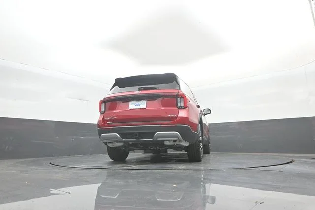 New 2026 Rapid Red Metallic Tinted Clearcoat Ford Platinum™ image 41