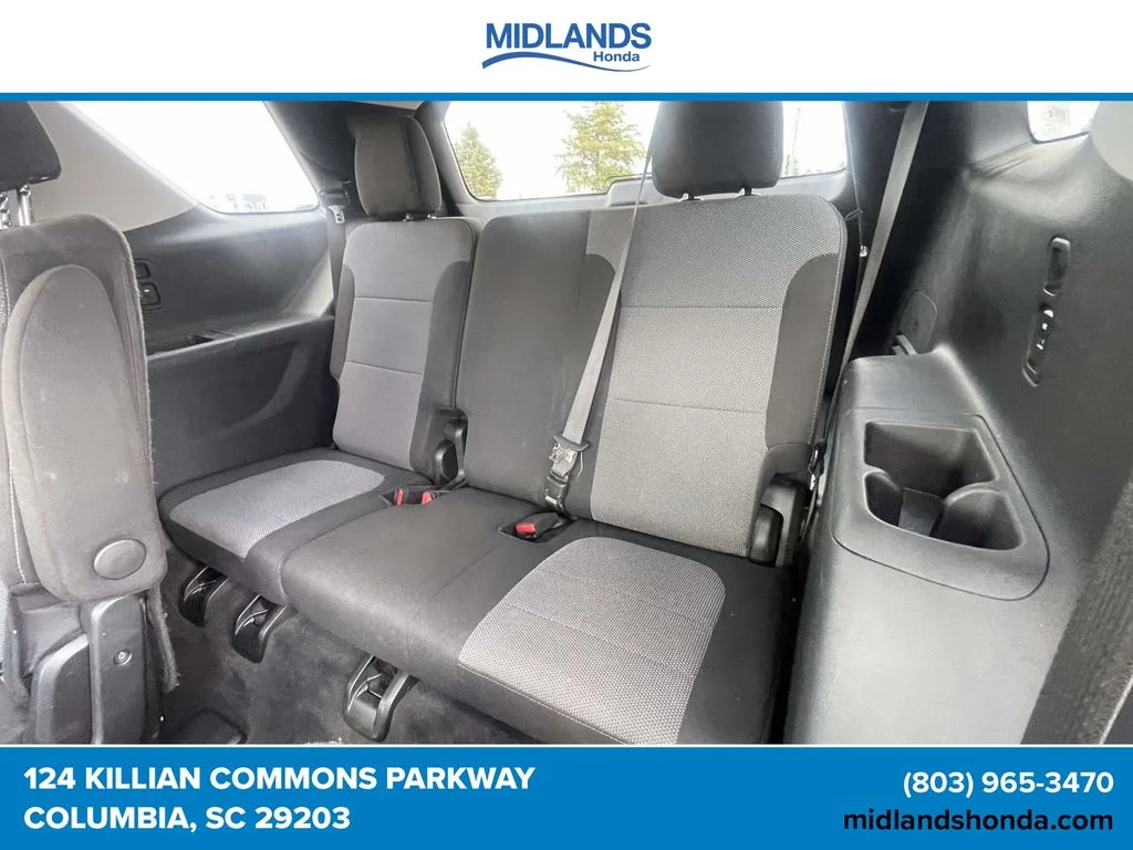 Used 2020 Pearl Chevrolet LT image 11