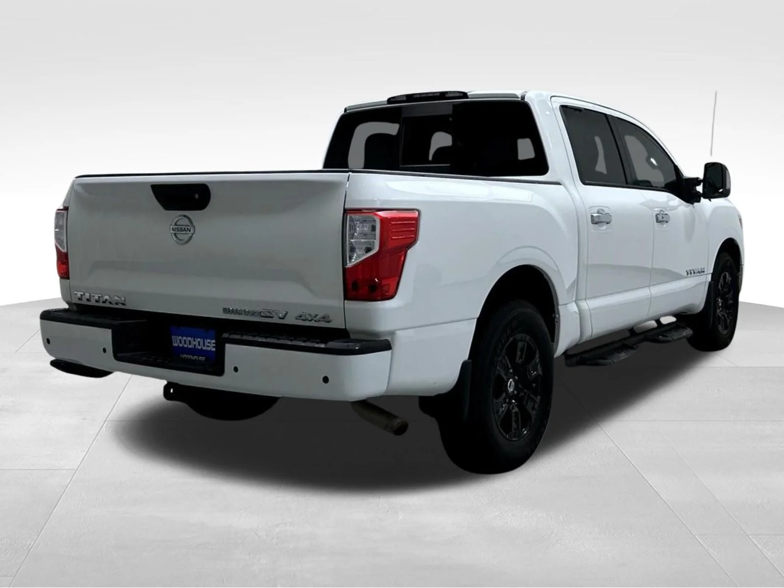 Used 2021 White Nissan SV image 5