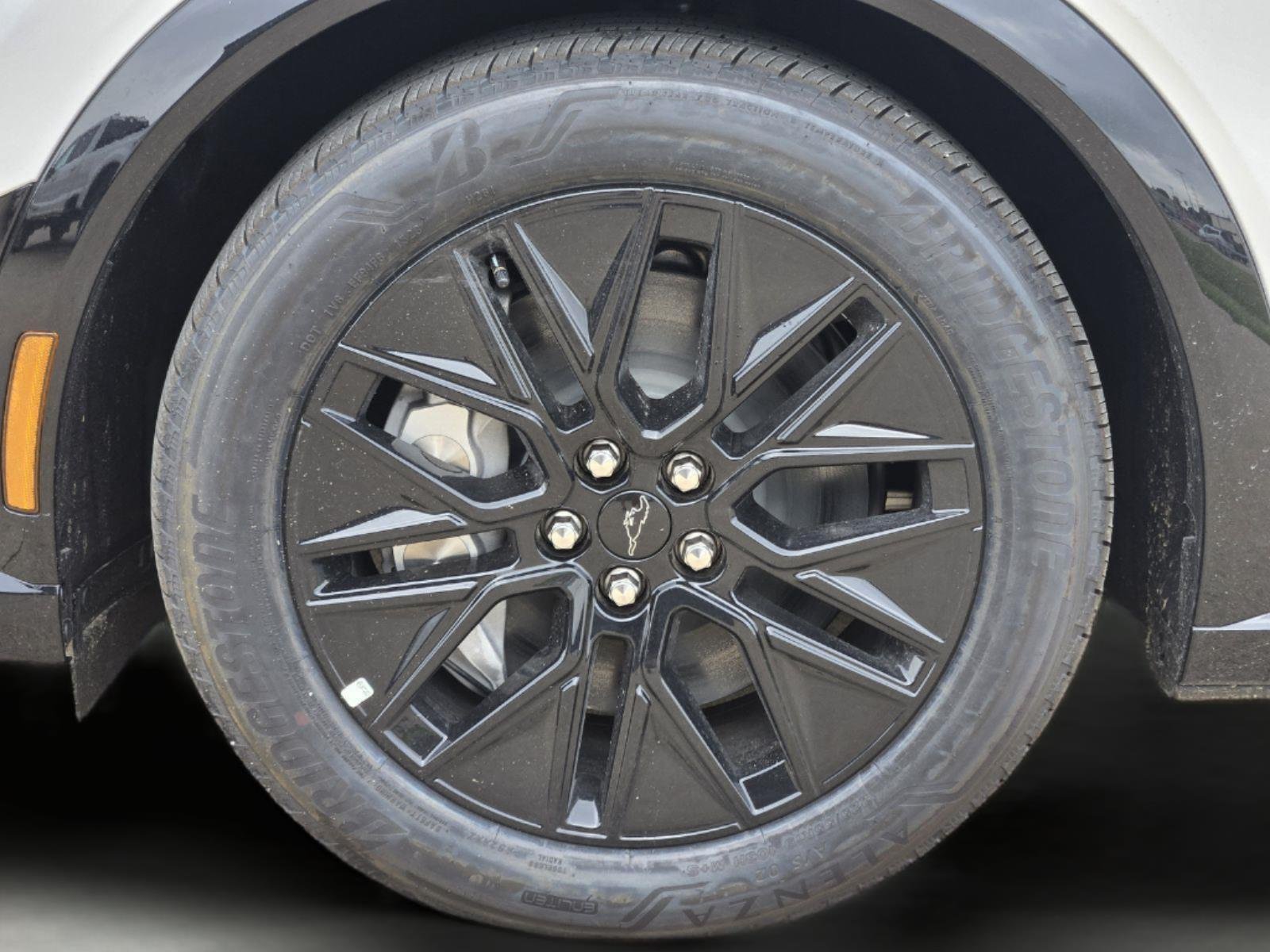 New 2026 Star White Metallic Tri-coat Ford Premium image 7