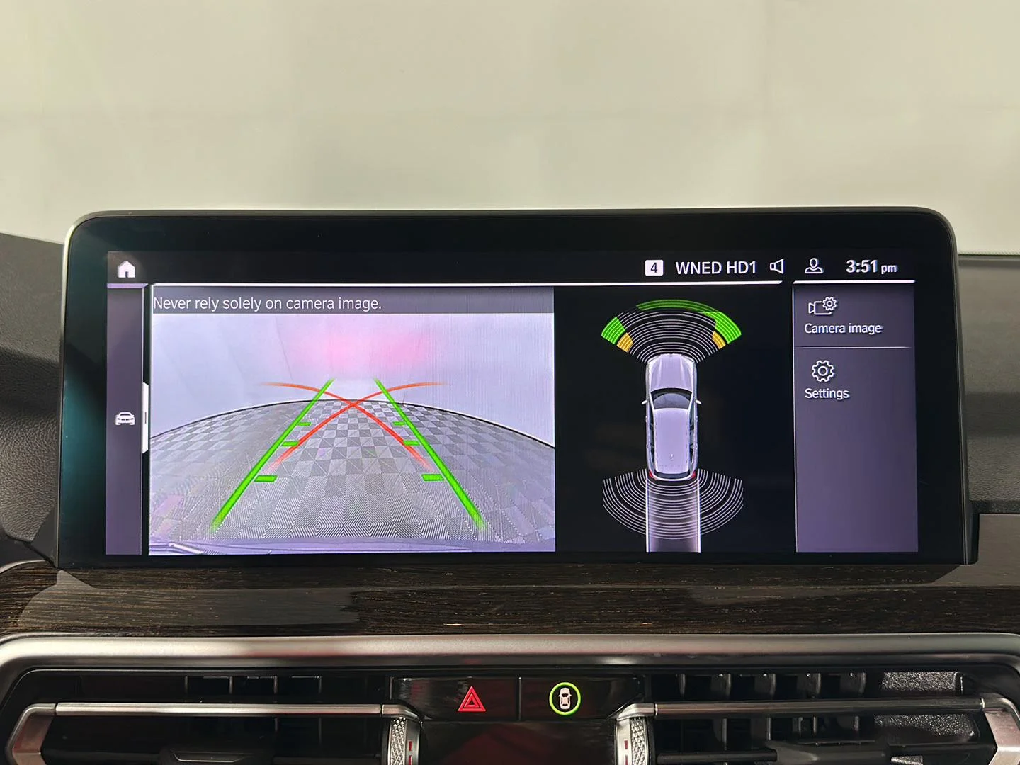 Used 2024 Skyscraper Grey Metallic BMW xDrive30i image 18
