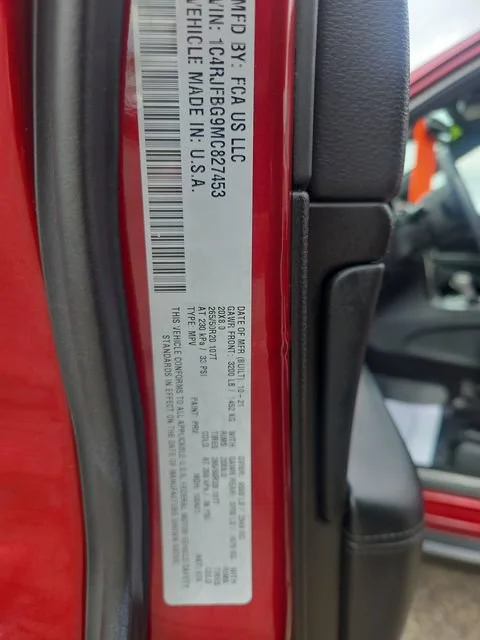 Used 2021 Red Jeep Limited 4x4 image 31