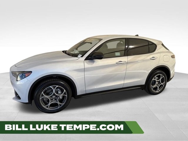 2026 Alfa Romeo Stelvio Base