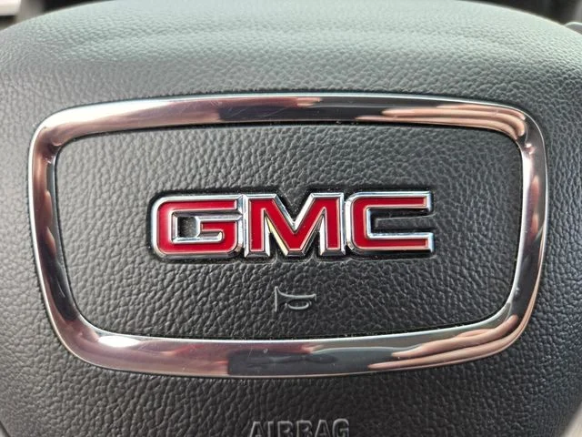 Used 2019 White GMC SLT-2 image 32