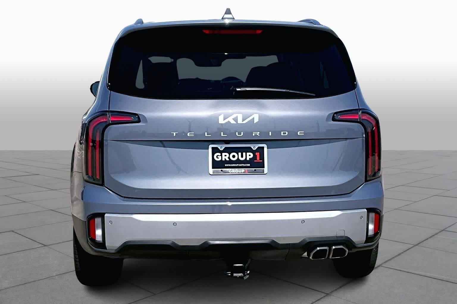 Used 2024 Everlasting Silver Kia SX image 9