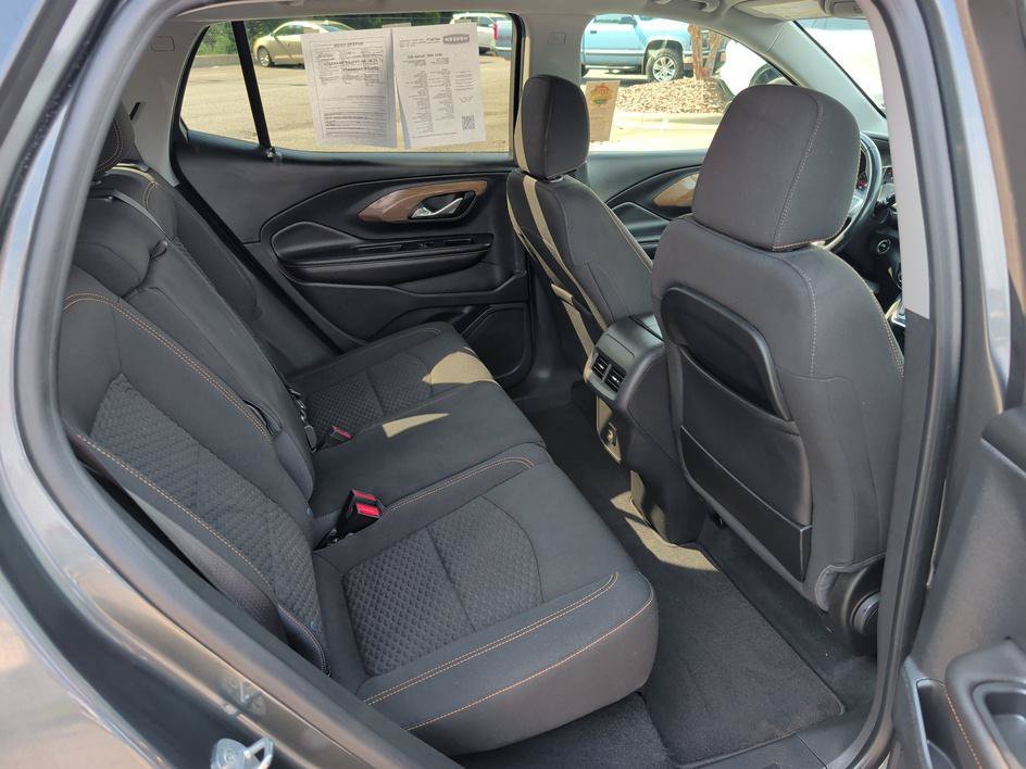 Used 2021 Graphite Gray Metallic GMC SLE image 13