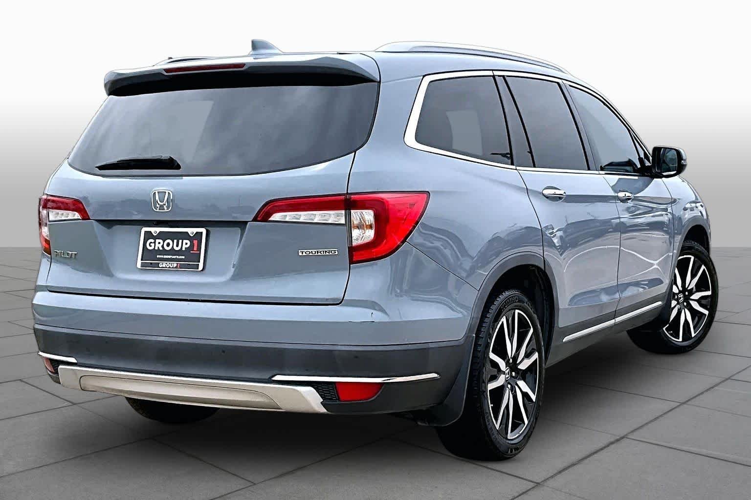 Used 2022 Sonic Gray Pearl Honda Touring 7-Passenger image 13