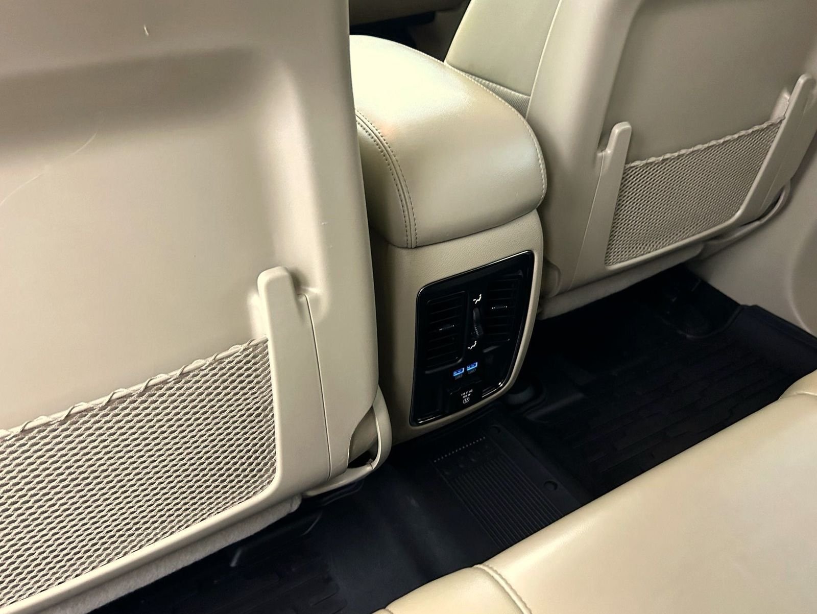Used 2020 Brown Jeep Limited image 21