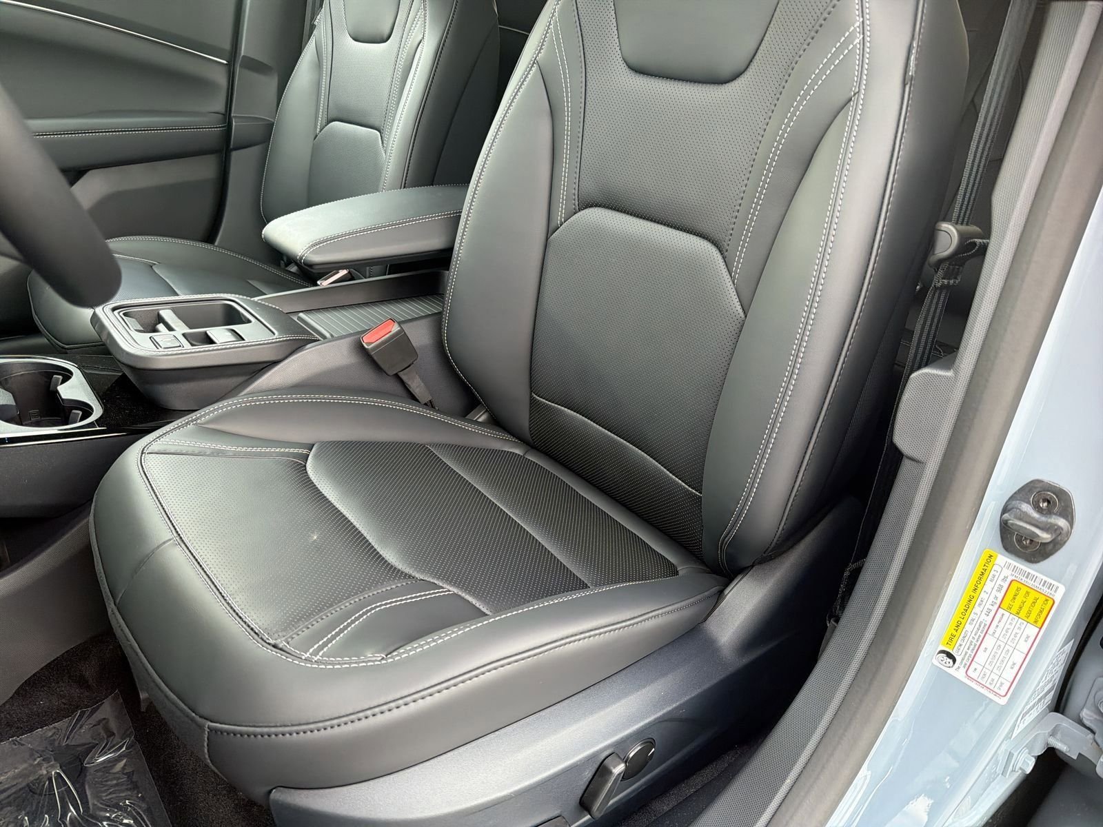 2025 Ford Mustang Mach-E Premium - Photo 17