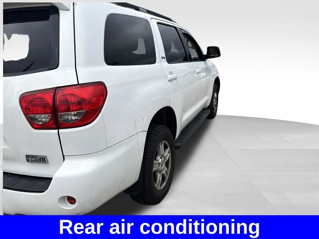 Used 2015 White Toyota SR5 image 7