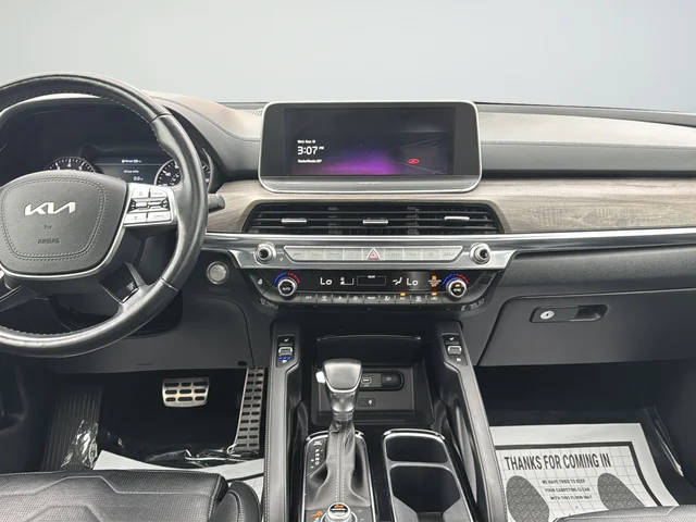 Used 2022 Black Kia SX image 20