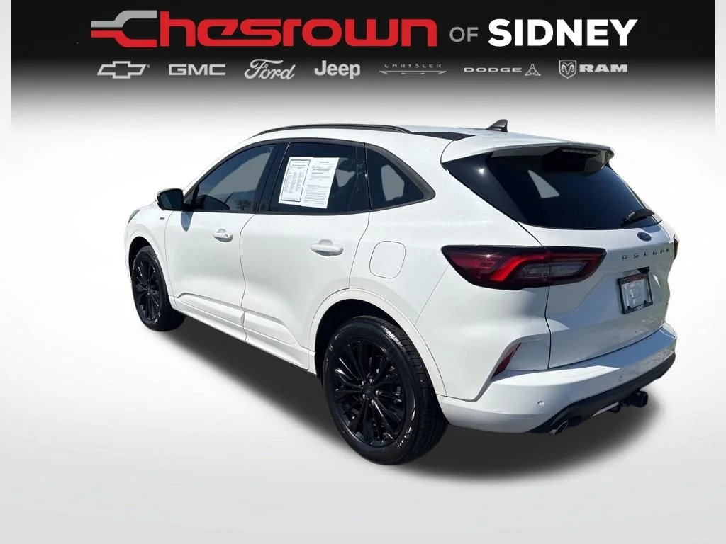 Used 2025 White Ford ST-Line Elite image 3