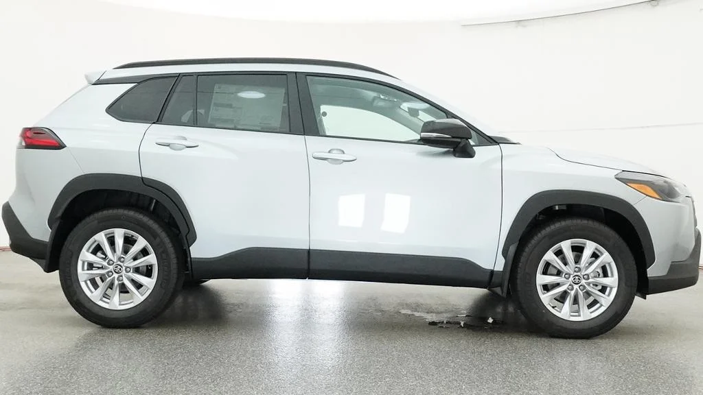 New 2026 Sonic Silver Toyota LE image 21