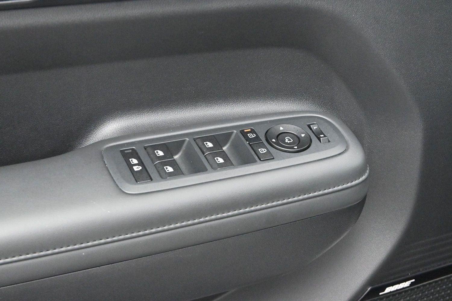 Used 2024 Serenity White Hyundai Calligraphy image 13