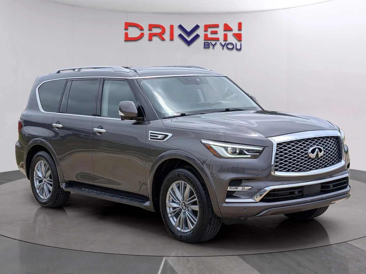Used 2024 Anthracite Gray INFINITI LUXE image 7