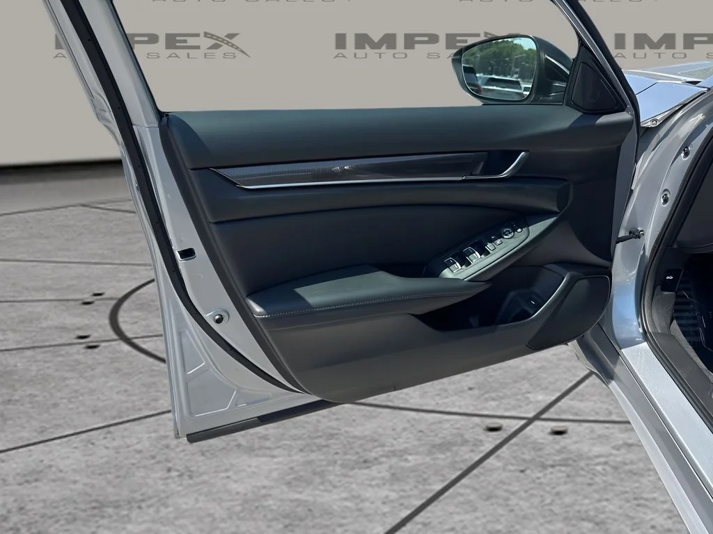 Used 2022  Honda Sport image 23