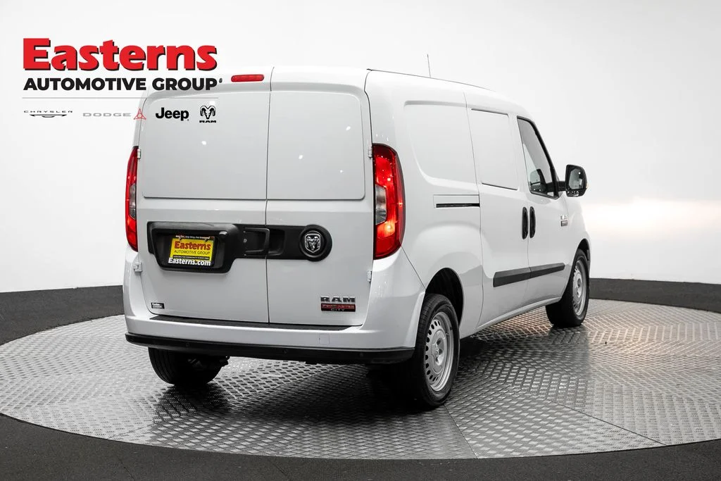 Used 2022 White Ram Base image 5