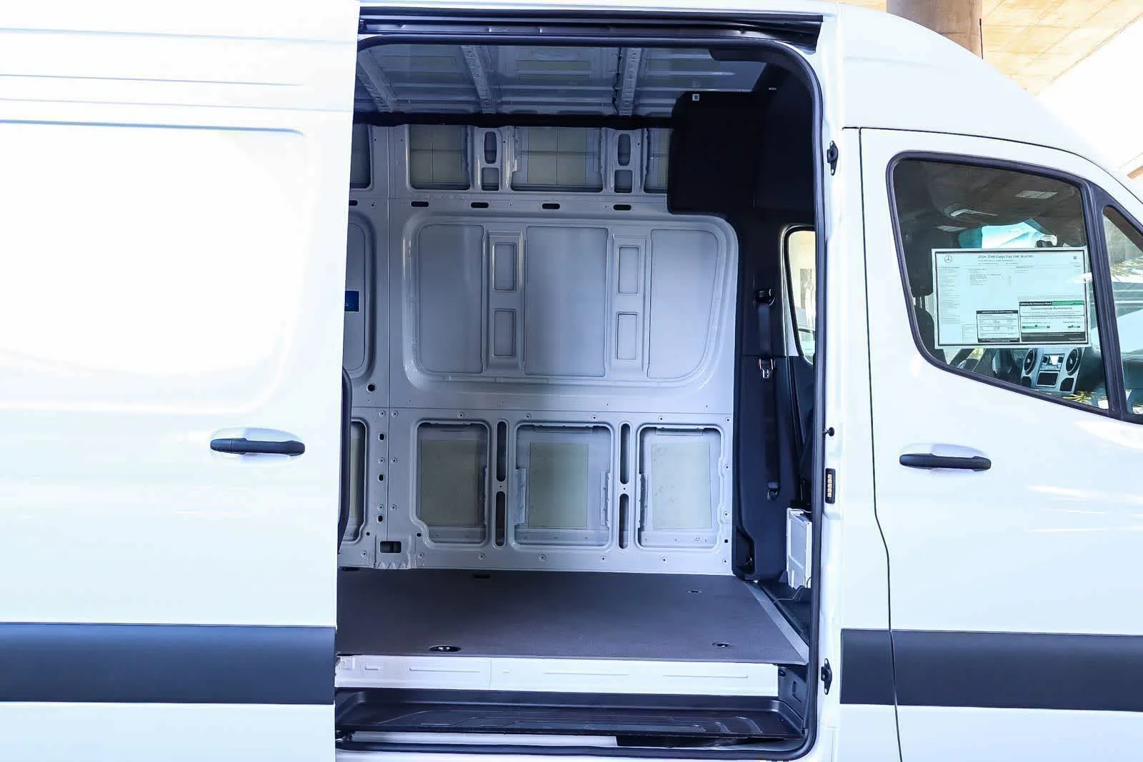 New 2026 Arctic White Mercedes-Benz Cargo 144WB High Roof RWD 2.0L I4 Diesel Turbo SO image 19