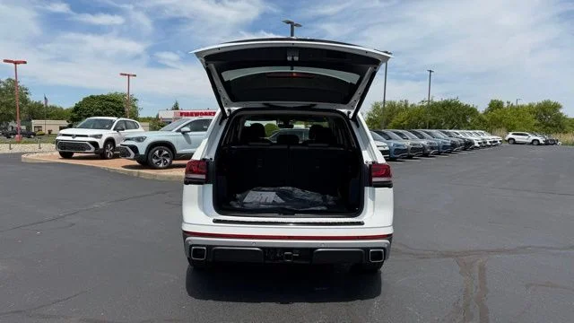 New 2026 White Volkswagen 2.0T Peak Edition image 2