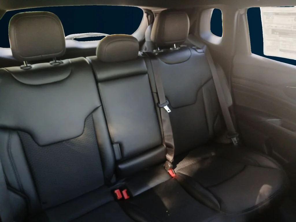 New 2026 Silver Jeep Latitude image 18