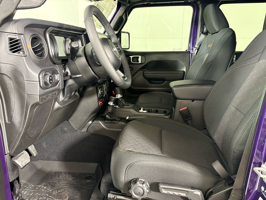 New 2026 Reign Jeep Mojave image 13