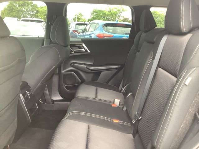 Used 2022 Silver Mitsubishi ES image 51
