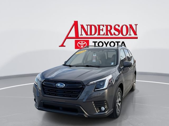 2024 Subaru Forester Premium's photo