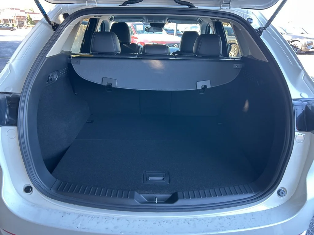 Used 2025 White Mazda 2.5 S Select Package image 26