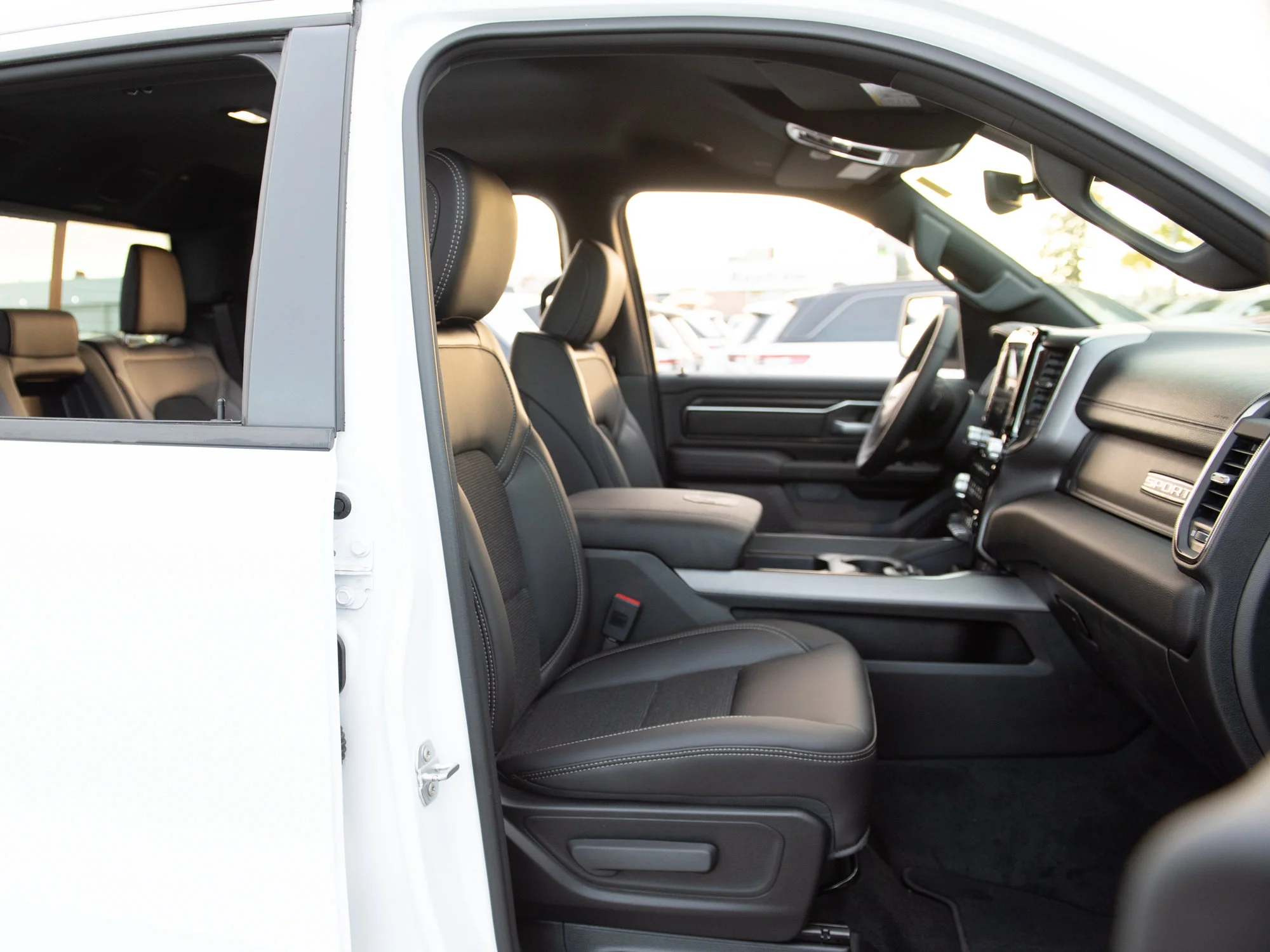 New 2026 White RAM Sport* Crew Cab 4x4, HEMI V8, Heated Seats/Wheel, Alpine Audio, 3.92 Rear Axle image 21