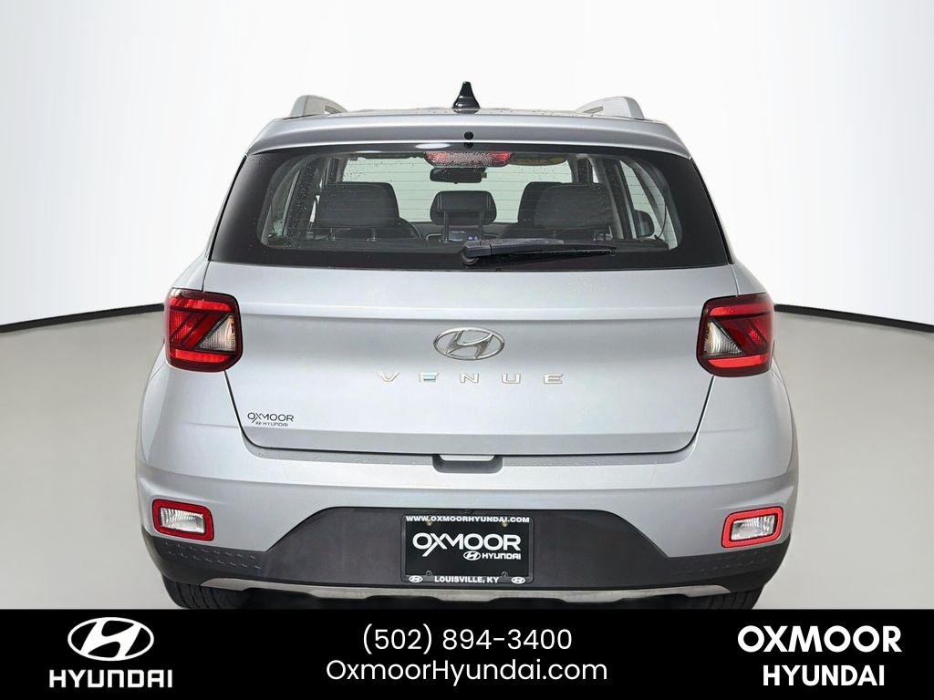 2022 Hyundai Venue SEL - Photo 6