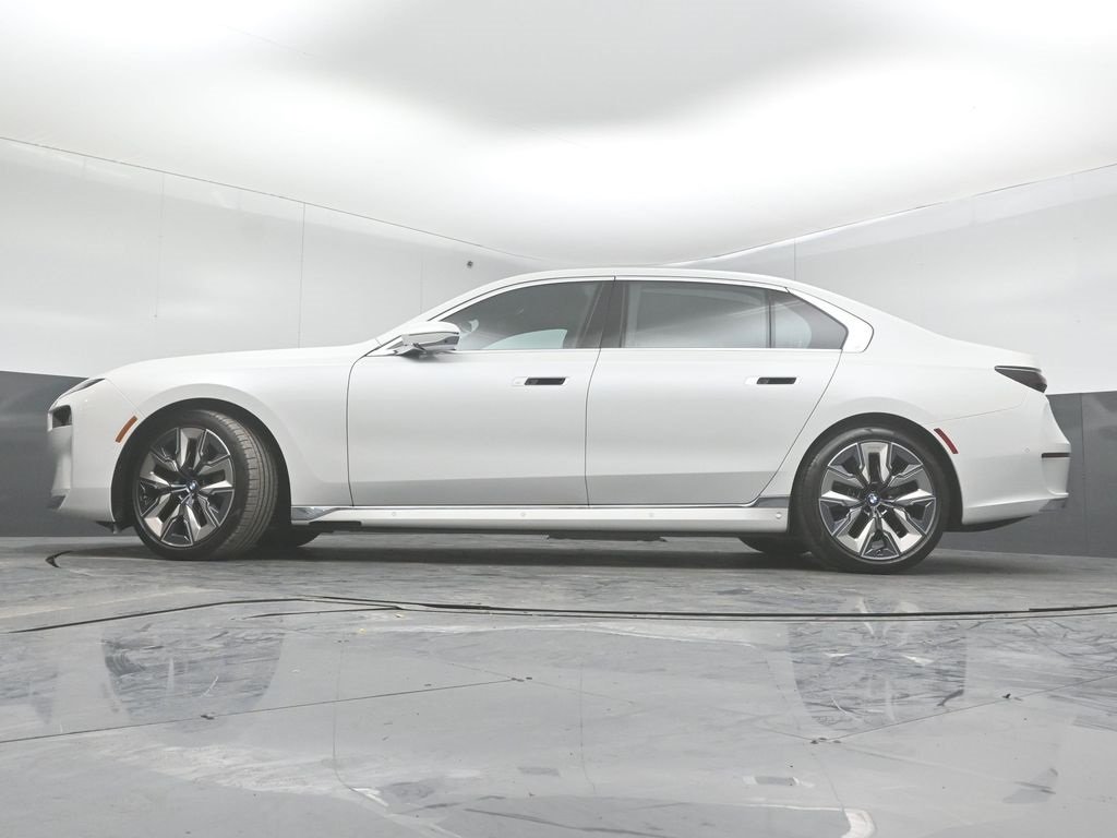 2023 BMW I7 - Image 40