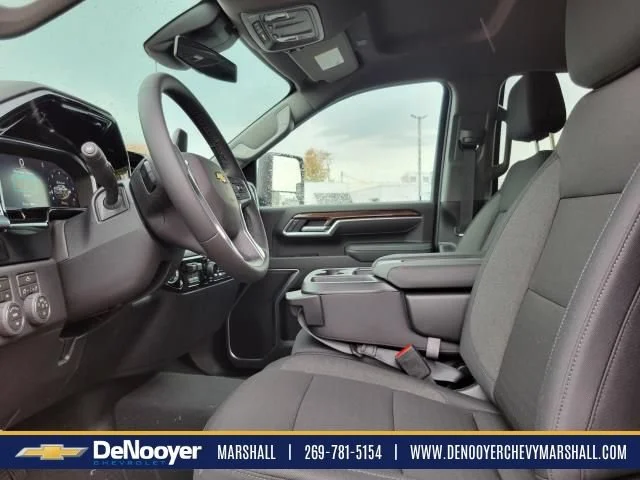 2026 Chevrolet Silverado 2500 HD LT - Photo 9