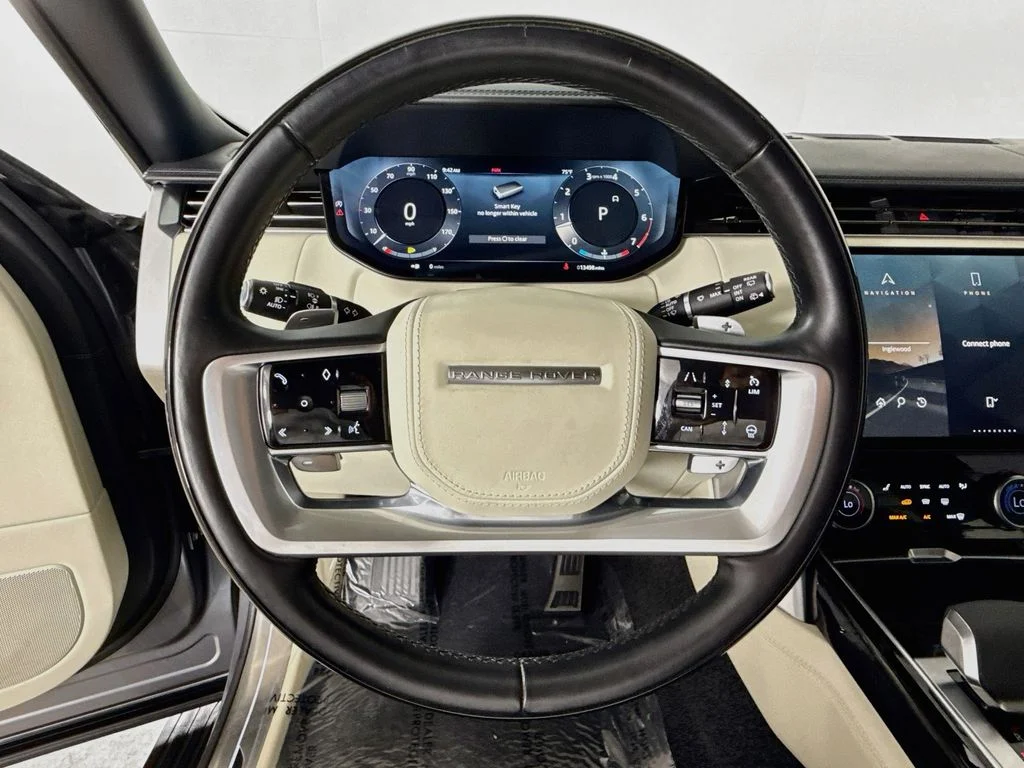 Used 2023 Blue Land Rover Autobiography image 11