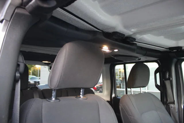 Used 2019 Gray Jeep Unlimited Sport S image 30
