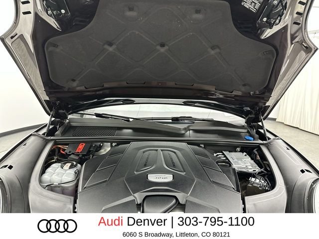 Used 2023  Porsche Base image 26