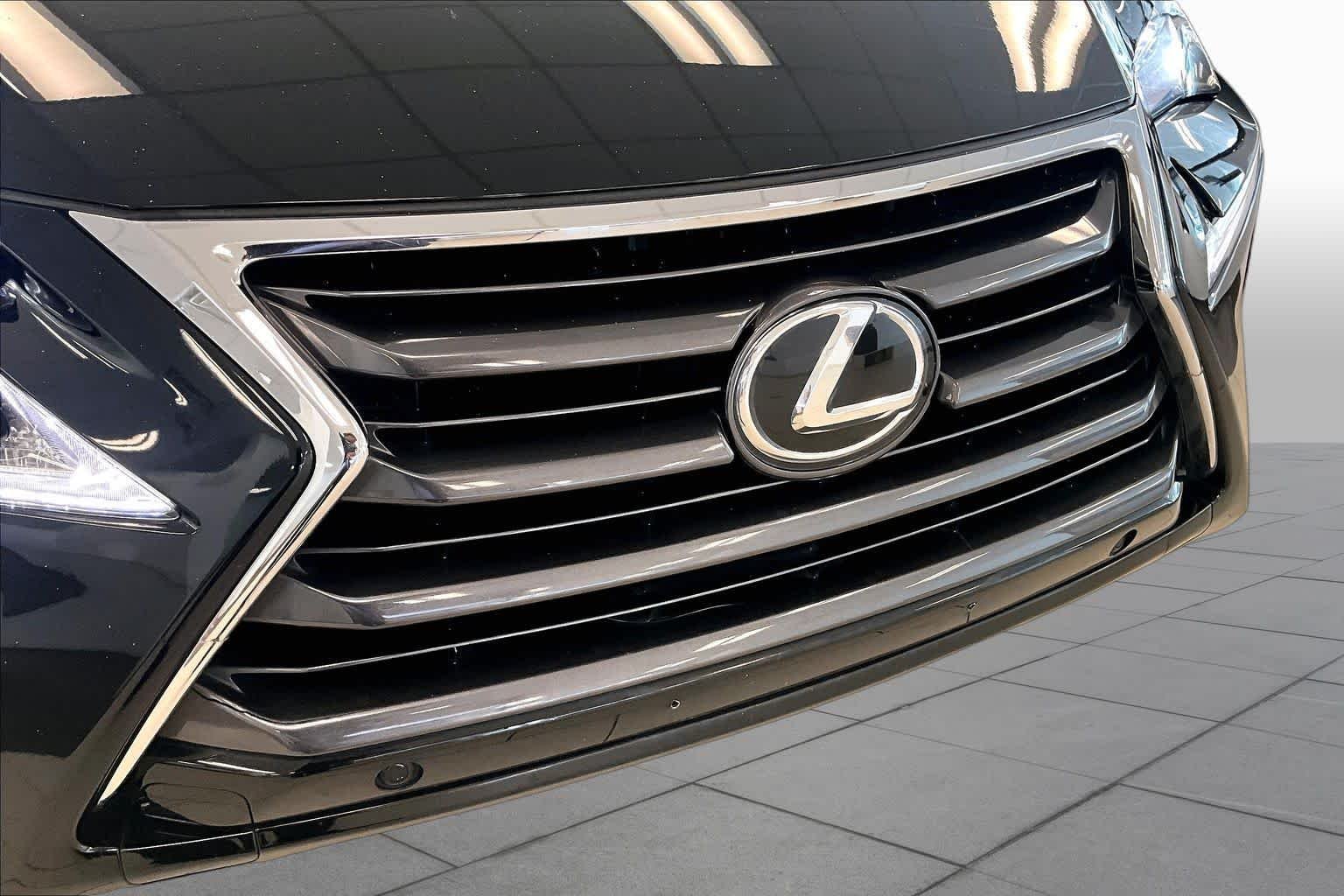 Used 2017 Obsidian Lexus  image 27
