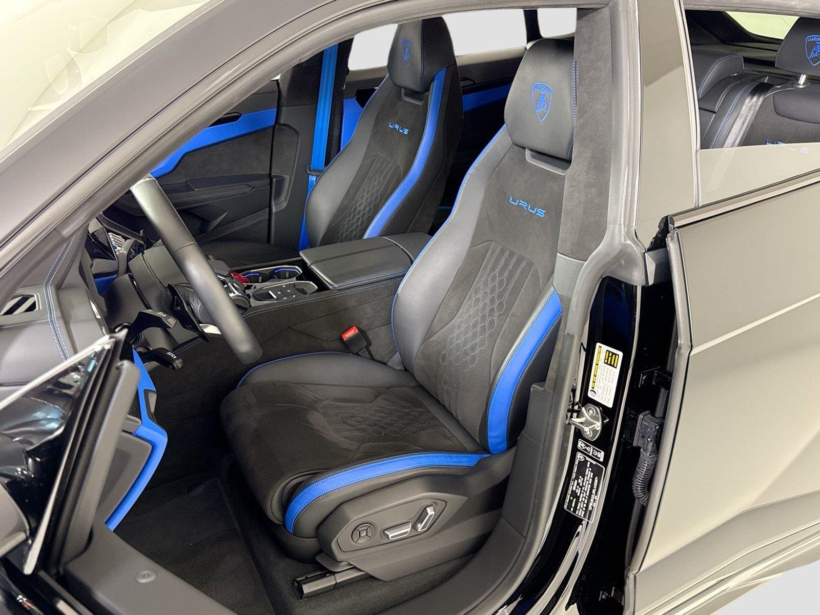Used 2024 Nero Noctis Metallic Lamborghini S image 14