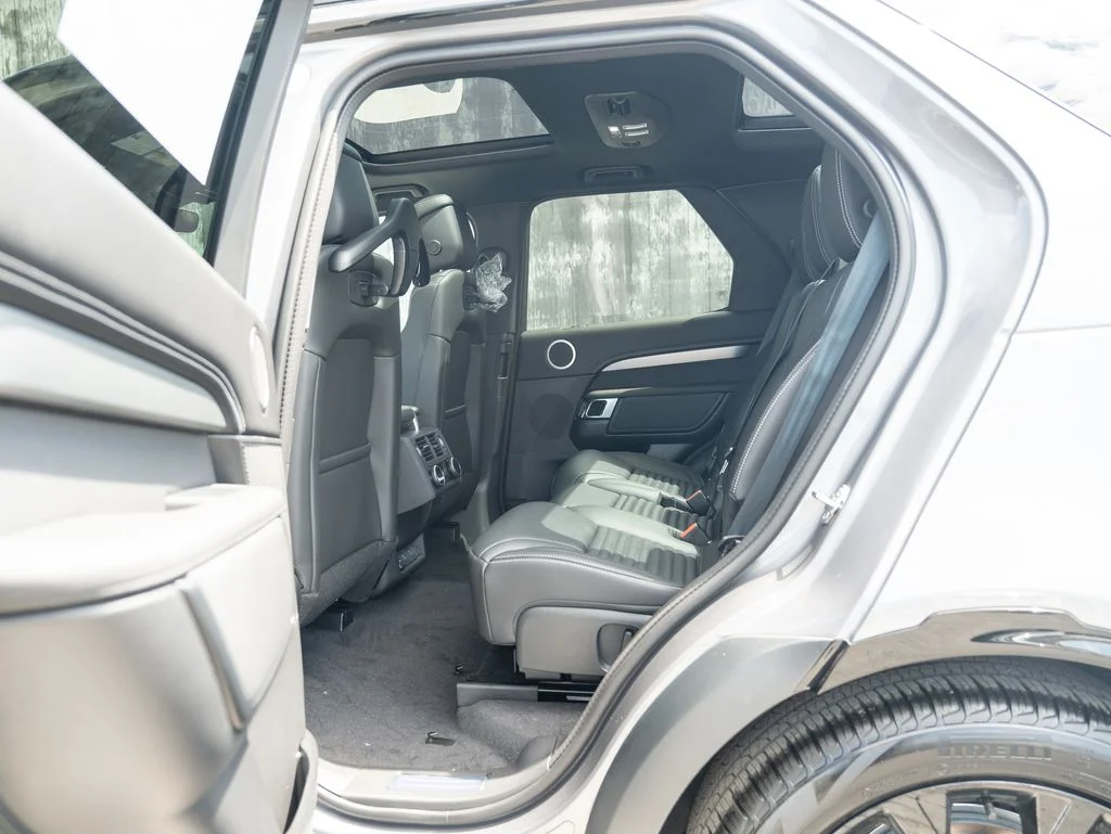 New 2026 Gray Land Rover Dynamic SE image 20