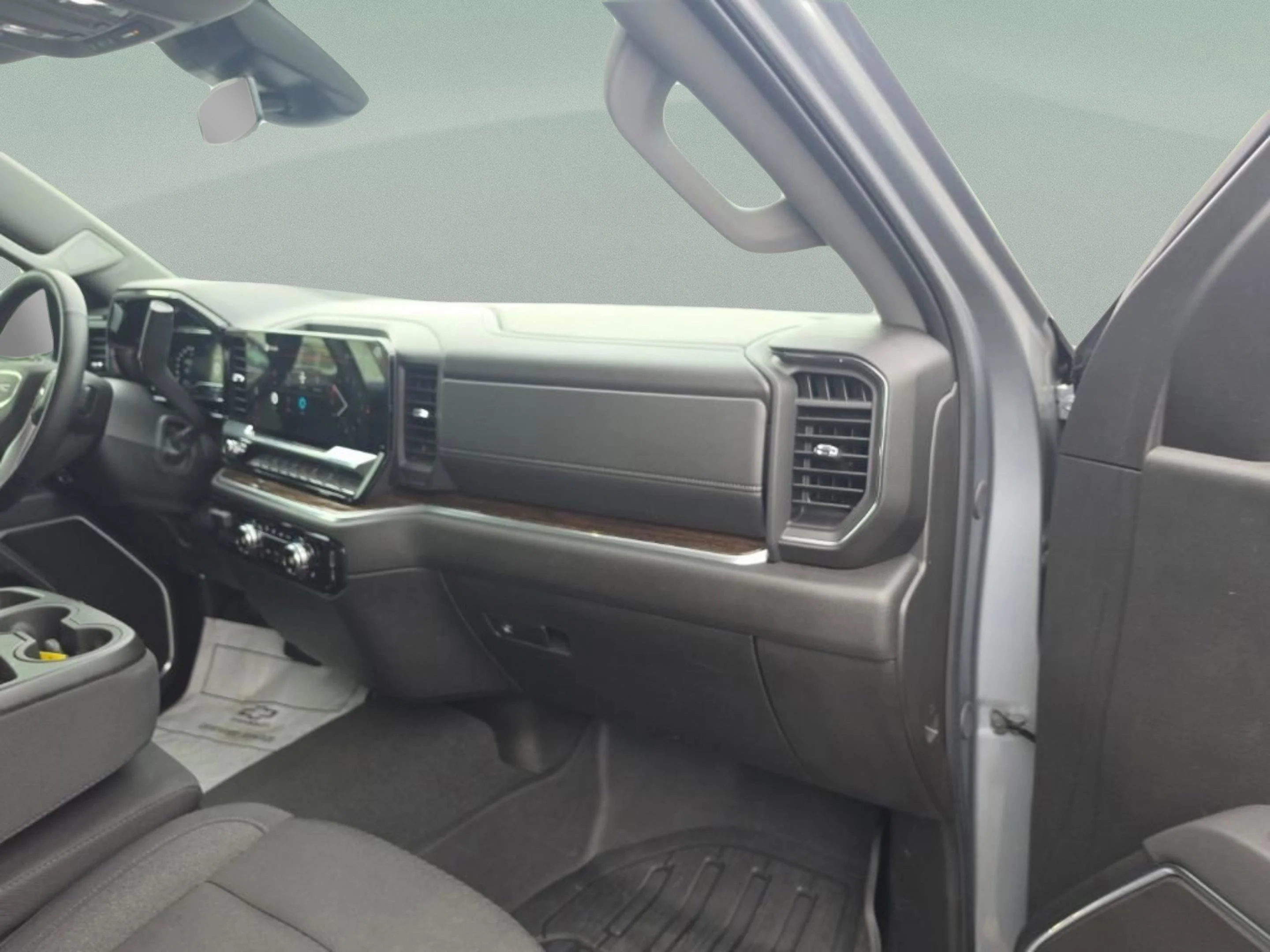 Used 2025 Sterling Metallic GMC Elevation image 27