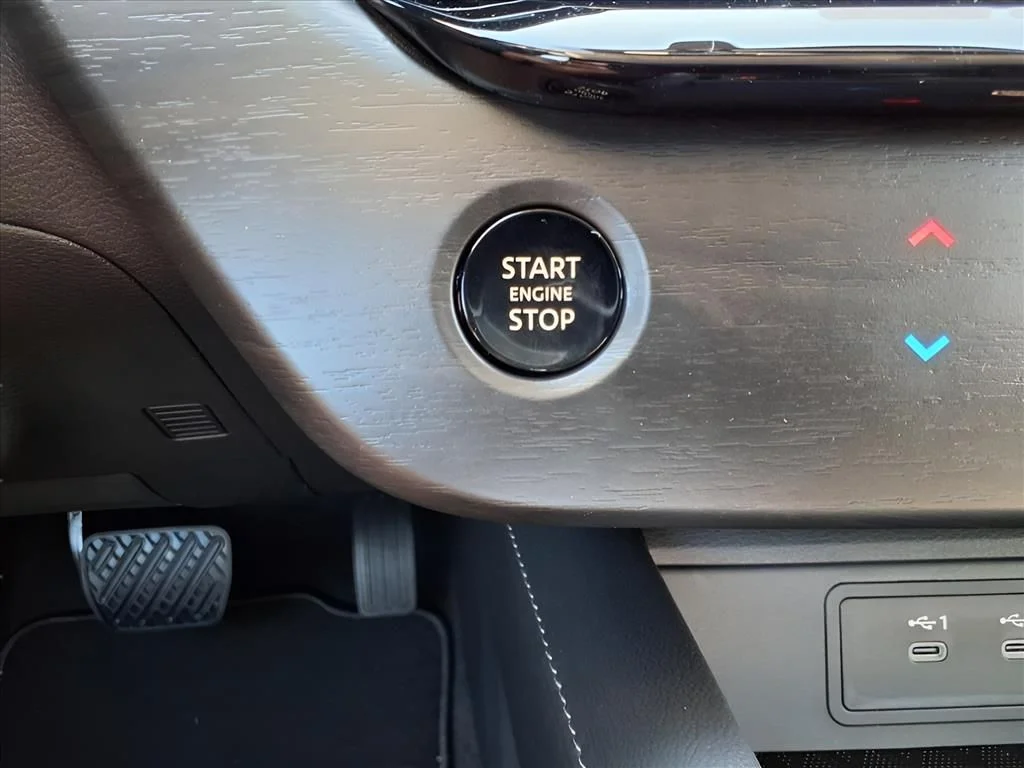 2025 Nissan Murano SV - Photo 24