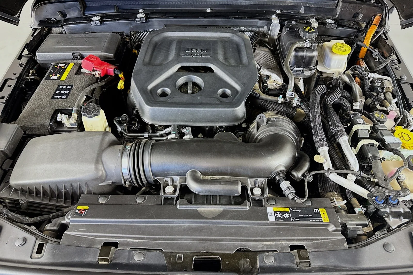 Used 2024 BLACK Jeep Sport S 4XE image 11