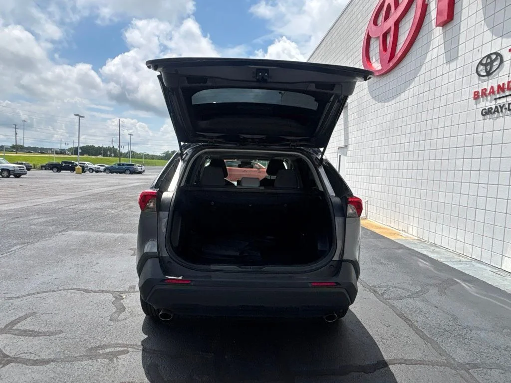 Used 2019 Gray Toyota XLE image 29