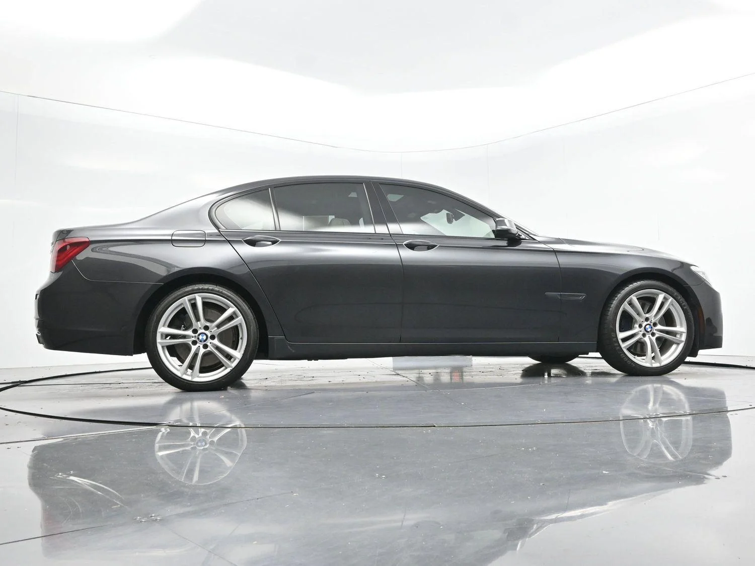 Used 2013 Dark Graphite Metallic Ii BMW 750i image 54