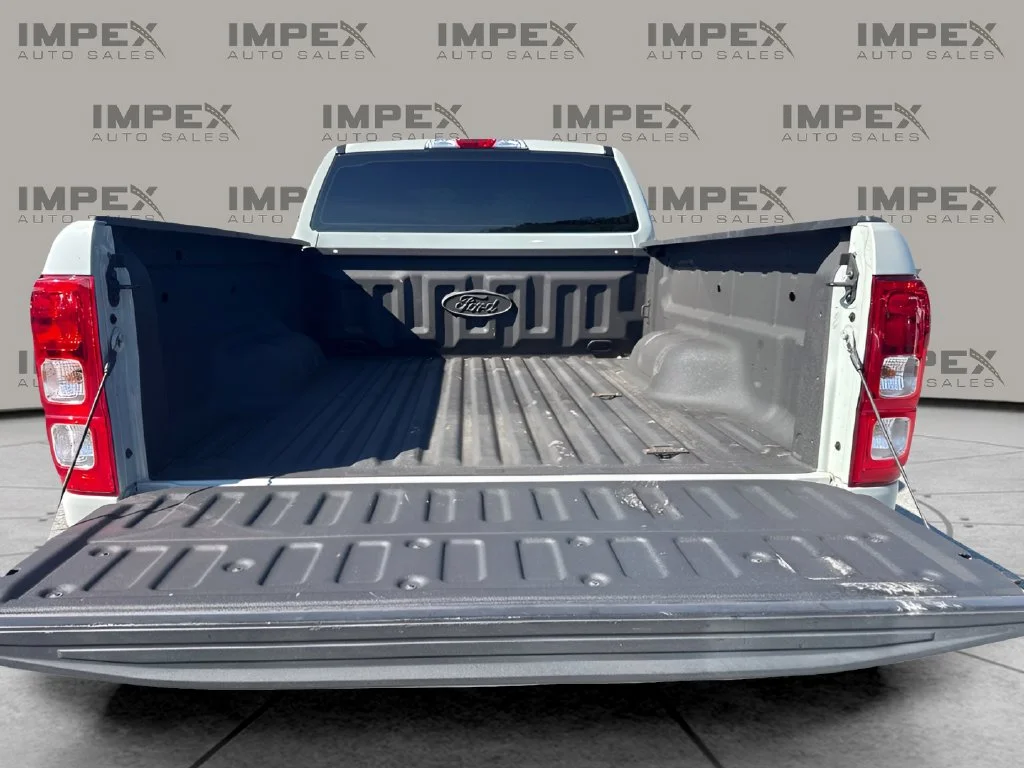 Used 2022 Green Ford XL image 26