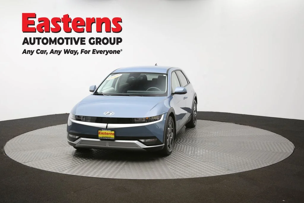 Used 2023 Blue Hyundai SE image 50
