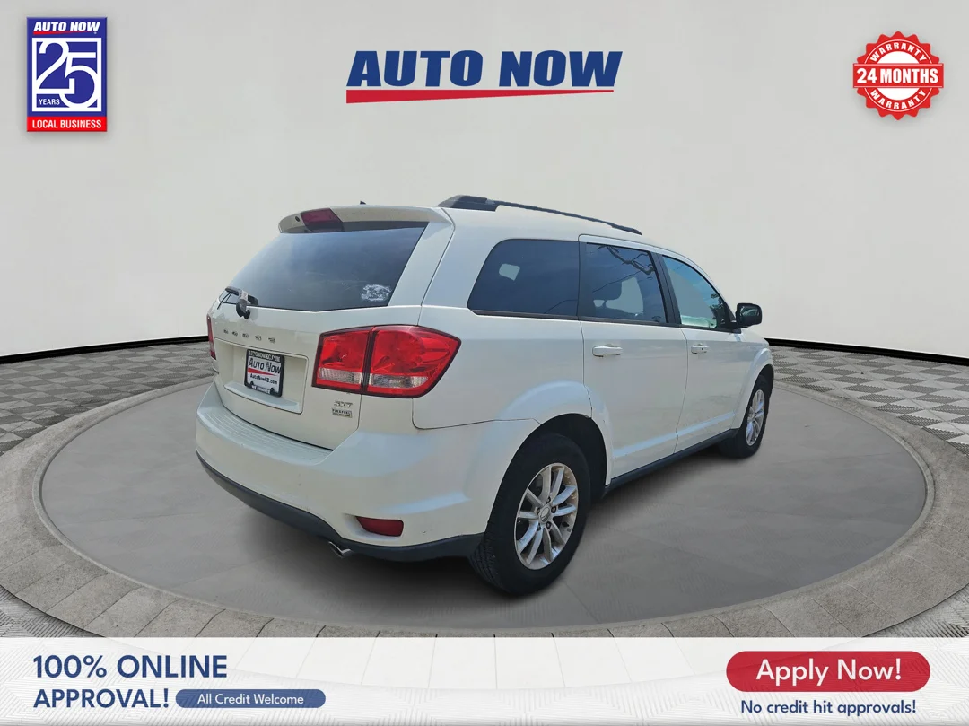 Used 2014  Dodge SXT image 5