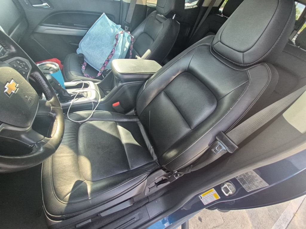Used 2020 Blue Chevrolet LT image 7